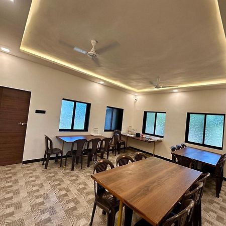 Sapphire Mansion Ξενοδοχείο Alībāg Εξωτερικό φωτογραφία