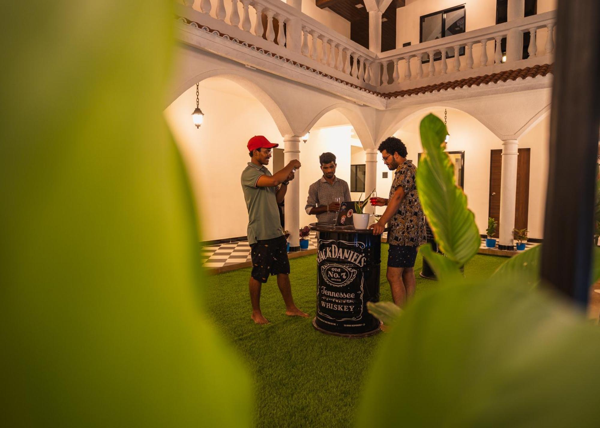 Sapphire Mansion Ξενοδοχείο Alībāg Εξωτερικό φωτογραφία